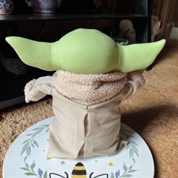Baby Yoda Character Figure Plush Star Wars The Child Mandalorian Mattel 2021. - Picture 16 of 17